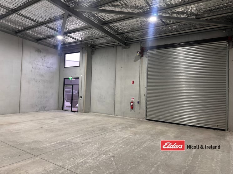 Click to view all images 10/12 Corporation Avenue Robin Hill NSW 2795 - Image 3