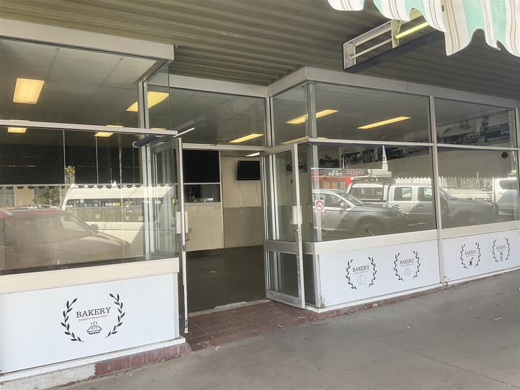 Click to view all images 1/42 Fitzroy Street Nanango QLD 4615 - Image 1