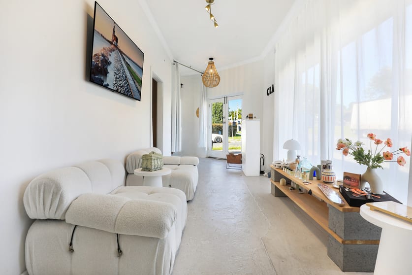 Click to view all images 9 Vereker Street Fairy Meadow NSW 2519 - Image 3