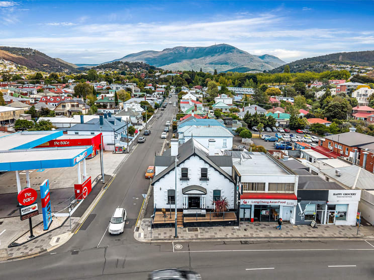 Click to view all images 147 Sandy Bay Road Sandy Bay TAS 7005 - Image 2