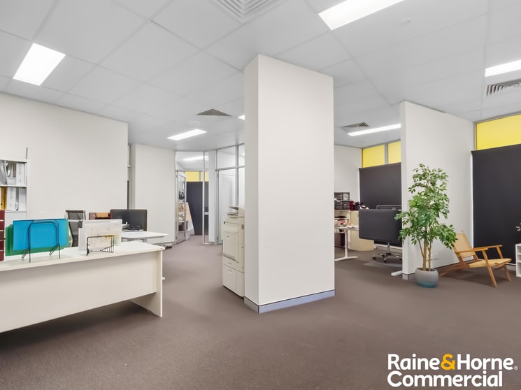 Click to view all images 623A Lutwyche Road Lutwyche QLD 4030 - Image 2
