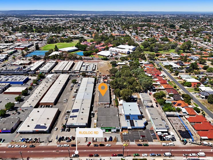 Click to view all images 22 Rudloc Road Morley WA 6062 - Image 3
