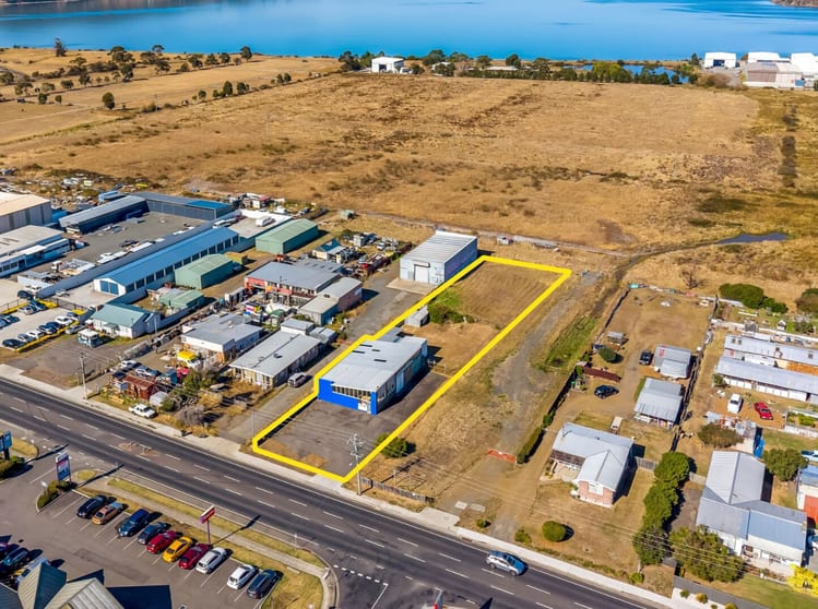 Click to view all images 55 South Arm Road Rokeby TAS 7019 - Image 2