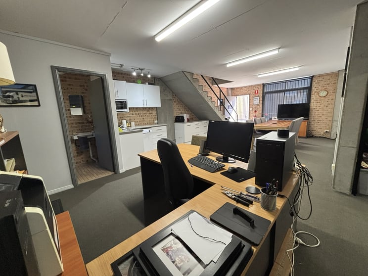 Click to view all images 24/3 Hamley Road Mount Kuring-gai NSW 2080 - Image 3