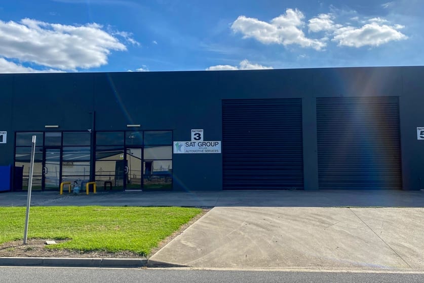Click to view all images 3 Leesons Road Traralgon VIC 3844 - Image 1