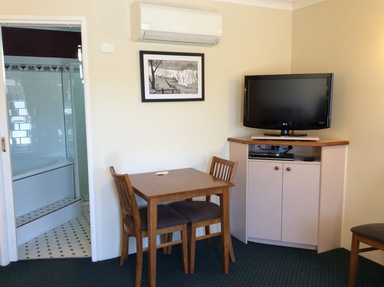 Click to view all images Wodonga VIC 3690 - Image 3