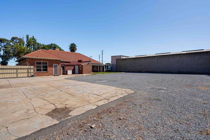 Click to view all images Whole Property/975 Port Road Cheltenham SA 5014 - Image 2