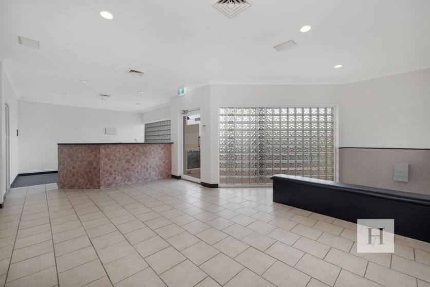 Click to view all images 1/13 Mitchell Street Norah Head NSW 2263 - Image 2