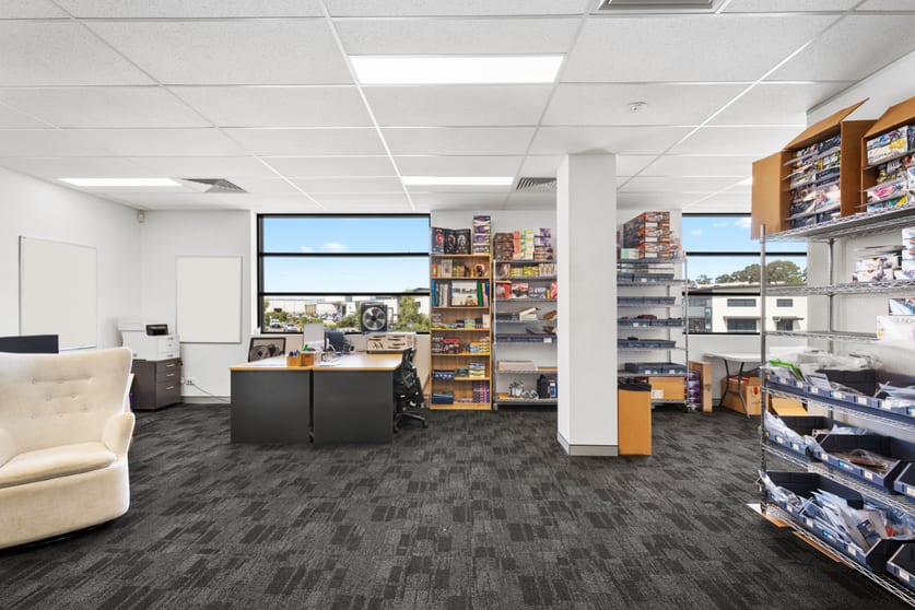 Click to view all images Unit 2, 54 Riverside Drive Mayfield West NSW 2304 - Image 2