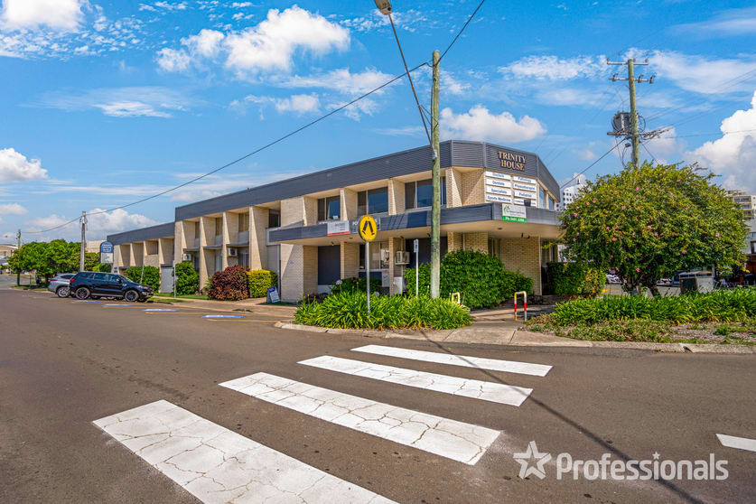 Click to view all images 5/43 Minchinton Street Caloundra QLD 4551 - Image 3