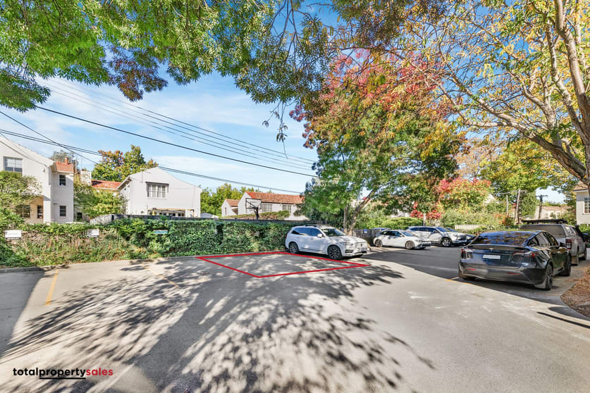 Click to view all images 5/16 Bougainville Street Griffith ACT 2603 - Image 2