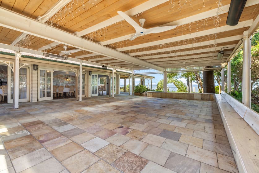Click to view all images 149 Shore Street North Cleveland QLD 4163 - Image 3
