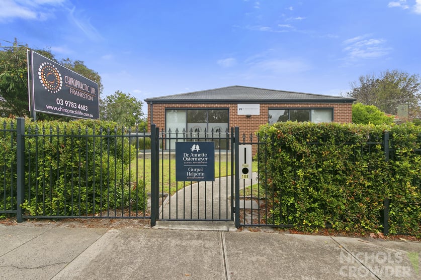 Click to view all images 108 Beach Street Frankston VIC 3199 - Image 2