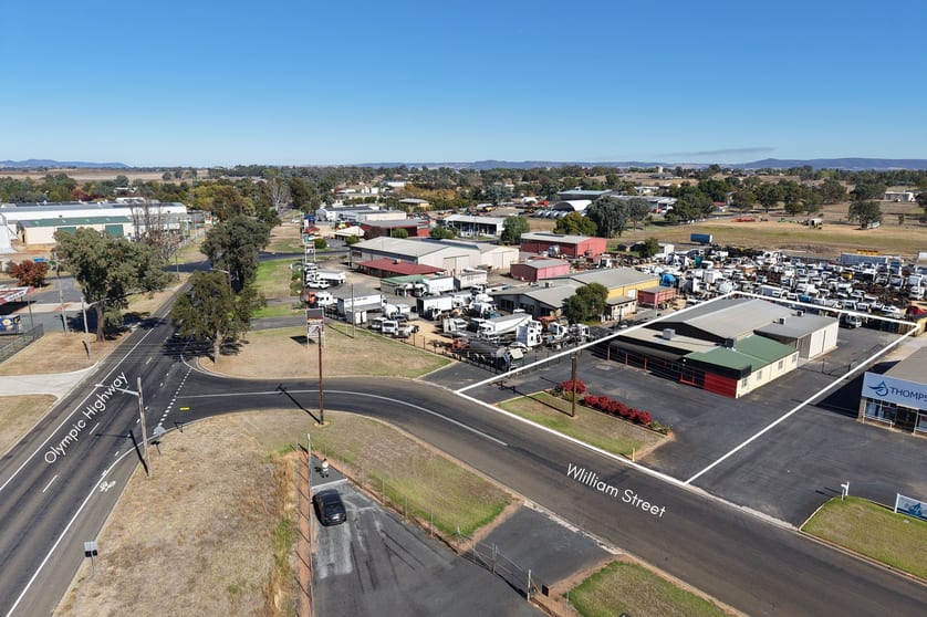 Click to view all images 48 William Street Cowra NSW 2794 - Image 2