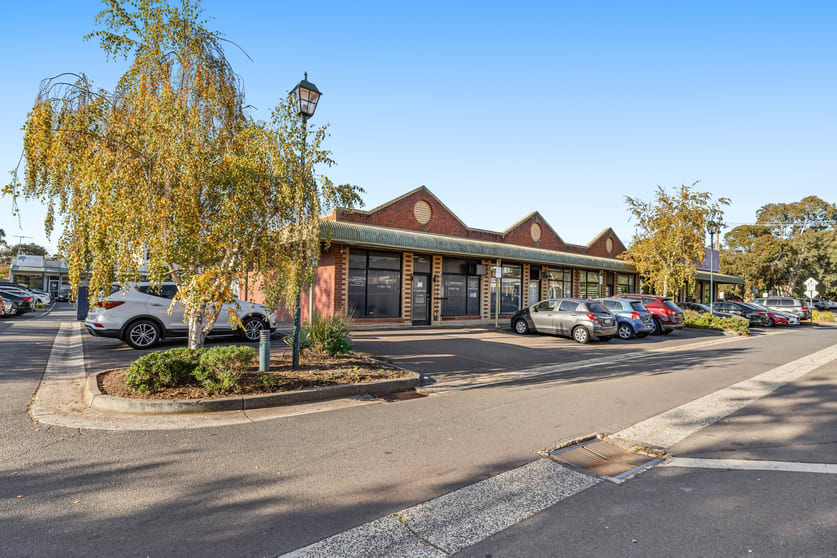 Click to view all images 5/17 Arabin Street Keilor VIC 3036 - Image 2