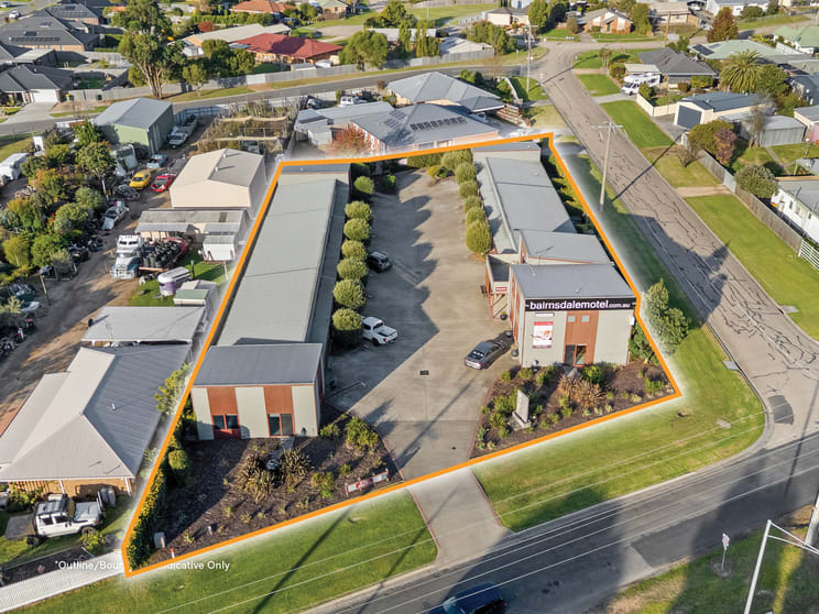 Click to view all images 42 Great Alpine Road Bairnsdale VIC 3875 - Image 3