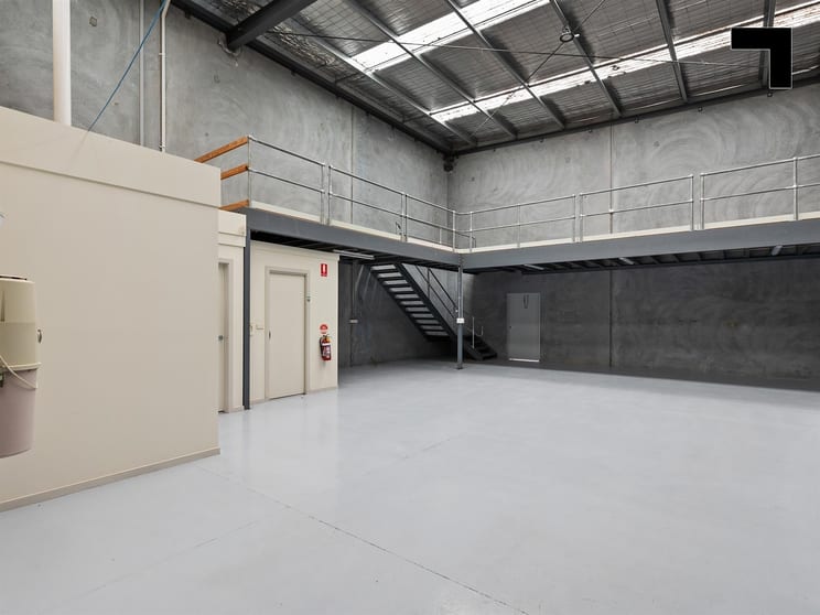 Click to view all images 5/17-19 Hitech Court Croydon South VIC 3136 - Image 2