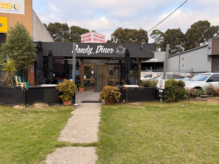 Click to view all images 4A Commercial Drive Dandenong South VIC 3175 - Image 2