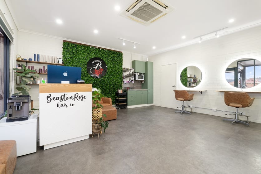 Click to view all images 2/38-40 Mayfair Drive Wodonga VIC 3690 - Image 3