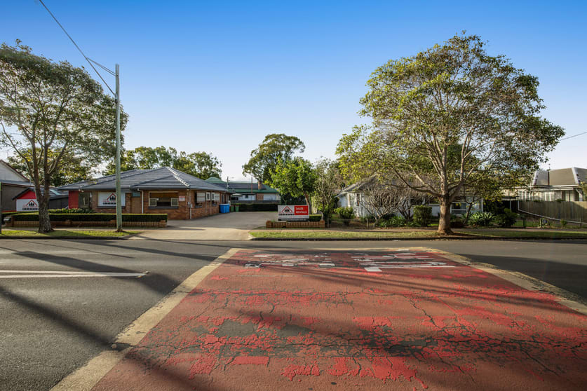 Click to view all images 289 Herries Street Toowoomba QLD 4350 - Image 2