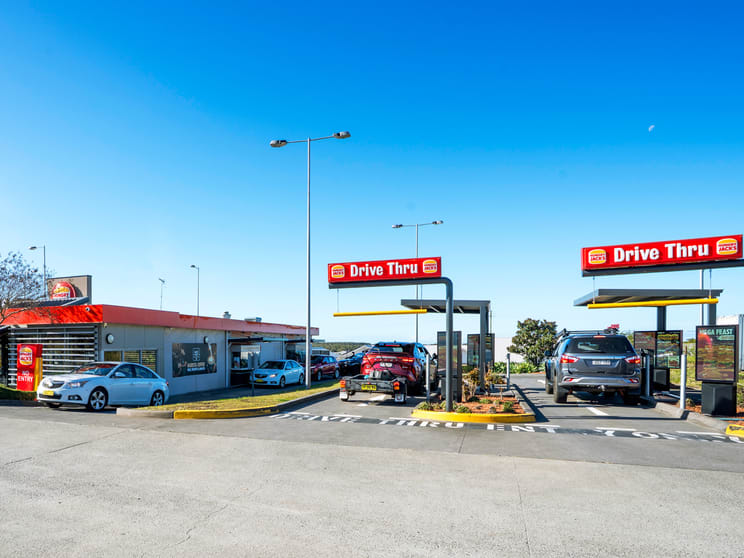 Click to view all images 10 Macquarie Place Haywards Bay NSW 2530 - Image 3
