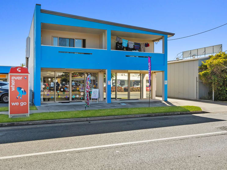 Click to view all images 8 Wandal Road Wandal QLD 4700 - Image 1