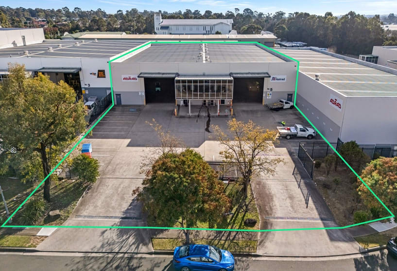 Click to view all images 5 Kelham Place Glendenning NSW 2761 - Image 1