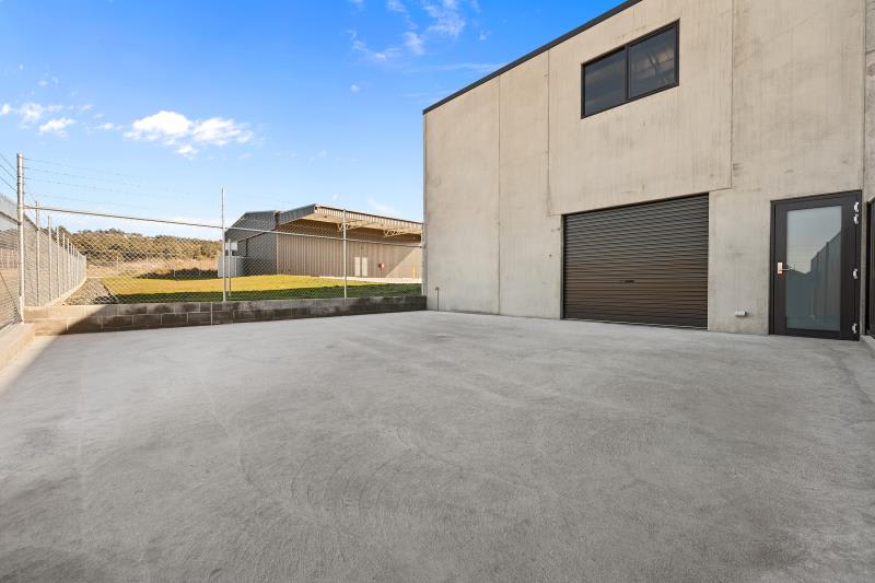 Click to view all images Unit 2 & 3/11 Orchard Crescent Spreyton TAS 7310 - Image 3
