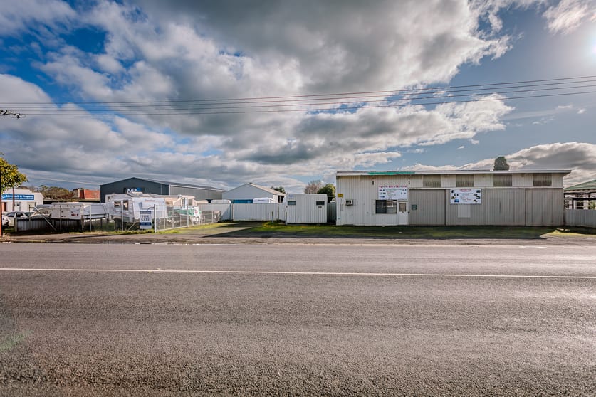 Click to view all images 88-90 Church St Penola SA 5277 - Image 1