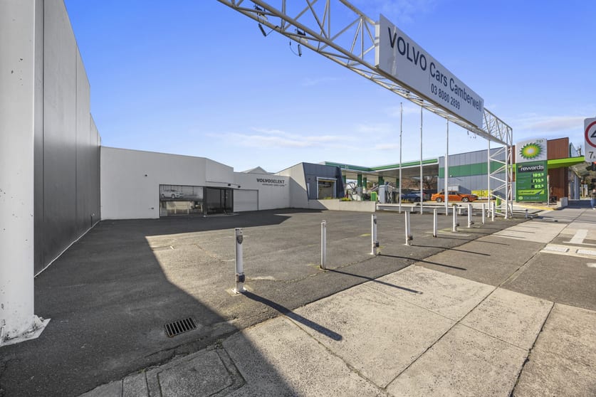 Click to view all images 1233 Toorak Road Camberwell VIC 3124 - Image 2