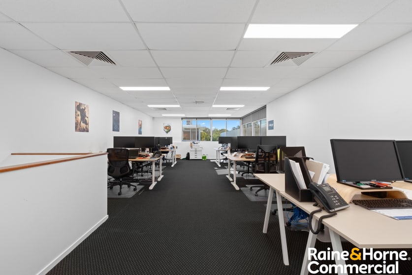 Click to view all images 6/24 Finsbury Street Newmarket QLD 4051 - Image 3