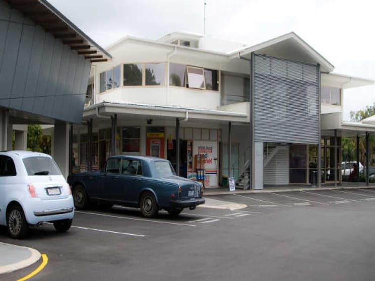 Click to view all images 14/2 Quamby Place Noosa Heads QLD 4567 - Image 2