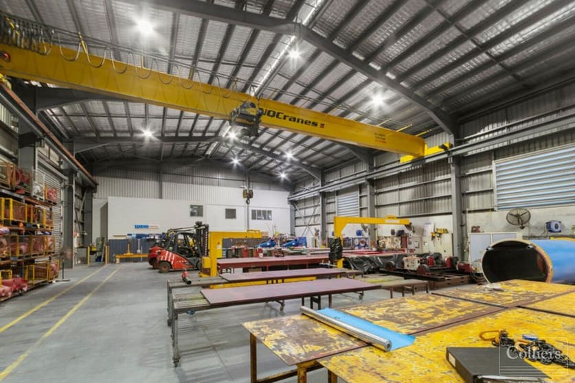 Click to view all images 688 Ingham Road Mount Louisa QLD 4814 - Image 2
