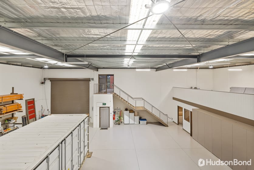 Click to view all images 4/19 Oban Road Ringwood VIC 3134 - Image 2