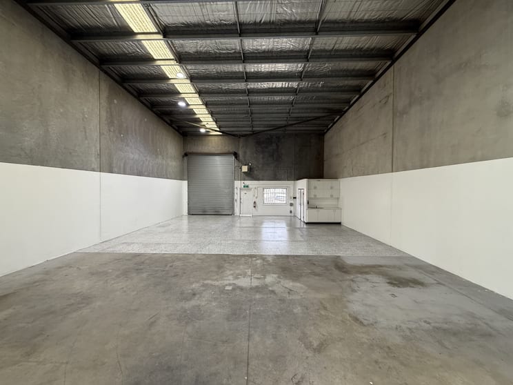Click to view all images 24/11-15 Lorn Road Queanbeyan NSW 2620 - Image 2