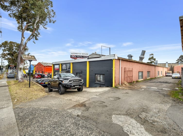 Click to view all images 120-122 Station Road Seven Hills NSW 2147 - Image 2