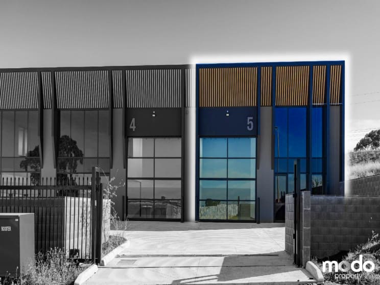 5/43 Danaher Drive South Morang VIC 3752 - Image 2