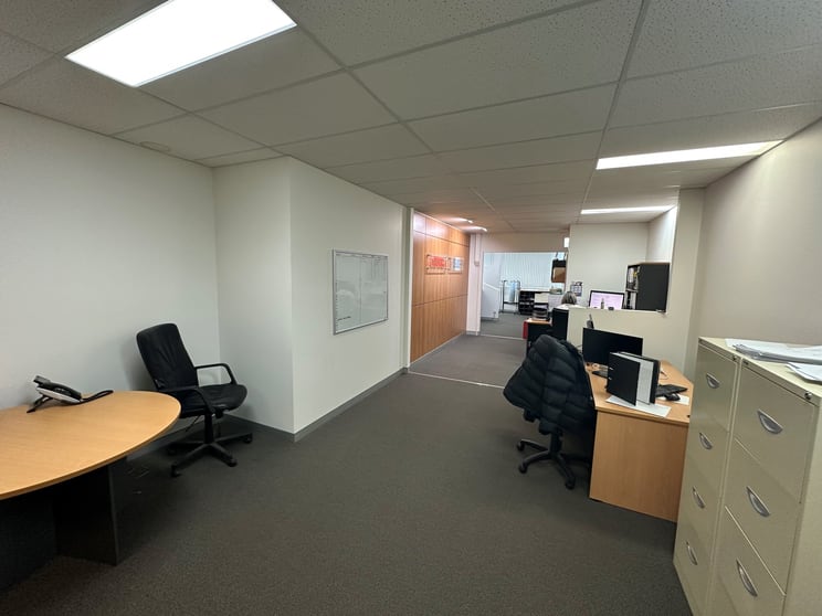5/3 Hargraves Avenue Albion Park Rail NSW 2527 - Image 3