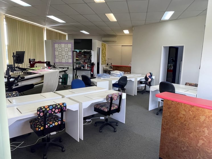 Click to view all images 1/118 Sams Road Mount Pleasant QLD 4740 - Image 3