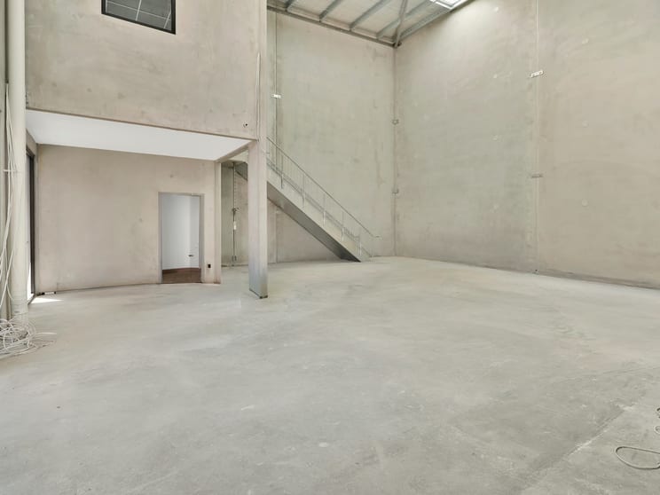 Click to view all images 10-14 Swettenham Road Minto NSW 2566 - Image 3