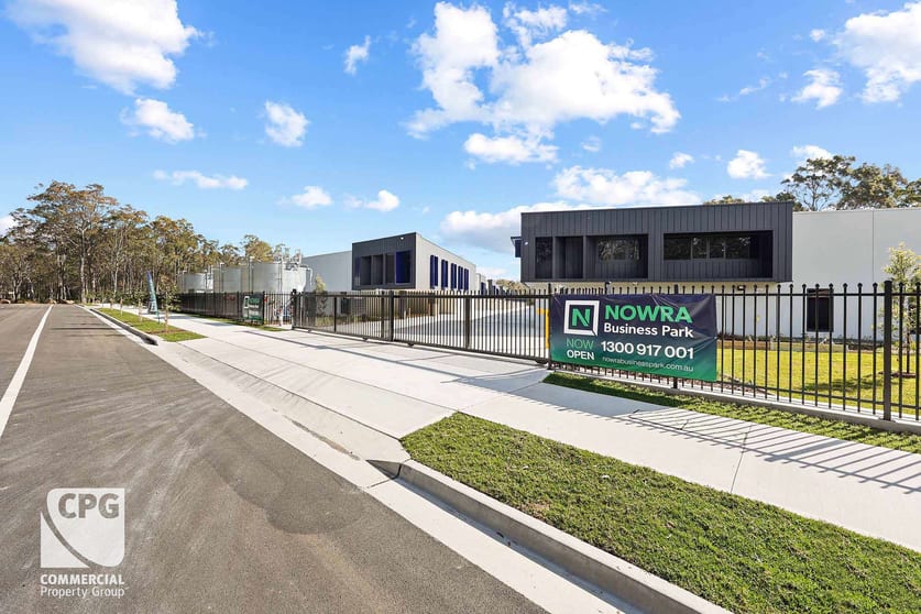 Click to view all images 7 Nowra Hill Road South Nowra NSW 2541 - Image 5