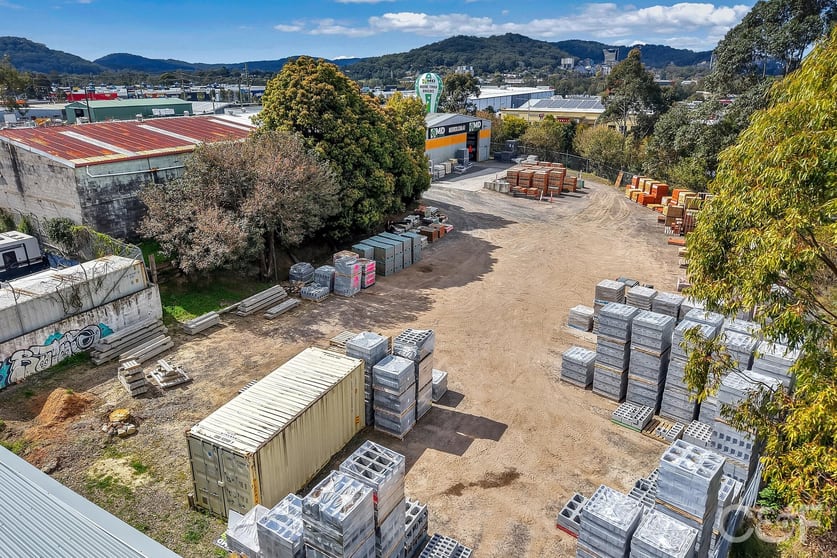 Click to view all images 87 Central Coast Highway West Gosford NSW 2250 - Image 3