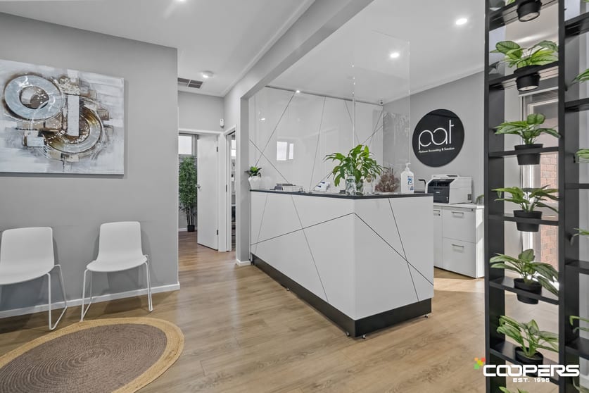 Click to view all images 9 Alexandra Street Melton VIC 3337 - Image 3