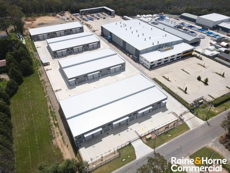 Click to view all images Unit 12/16 Drapers Road Braemar NSW 2575 - Image 4