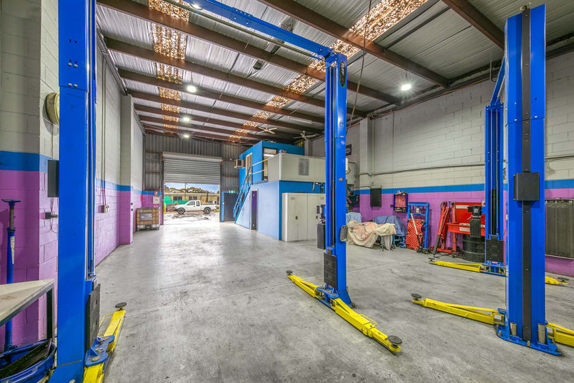Click to view all images 7/11 McDougall Road Sunbury VIC 3429 - Image 3