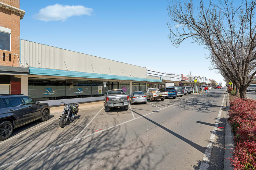 98-102 Pine Avenue Leeton NSW 2705 - Image 2