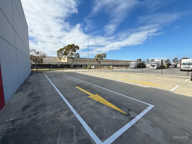 Click to view all images 14/80 Mills Road Braeside VIC 3195 - Image 3
