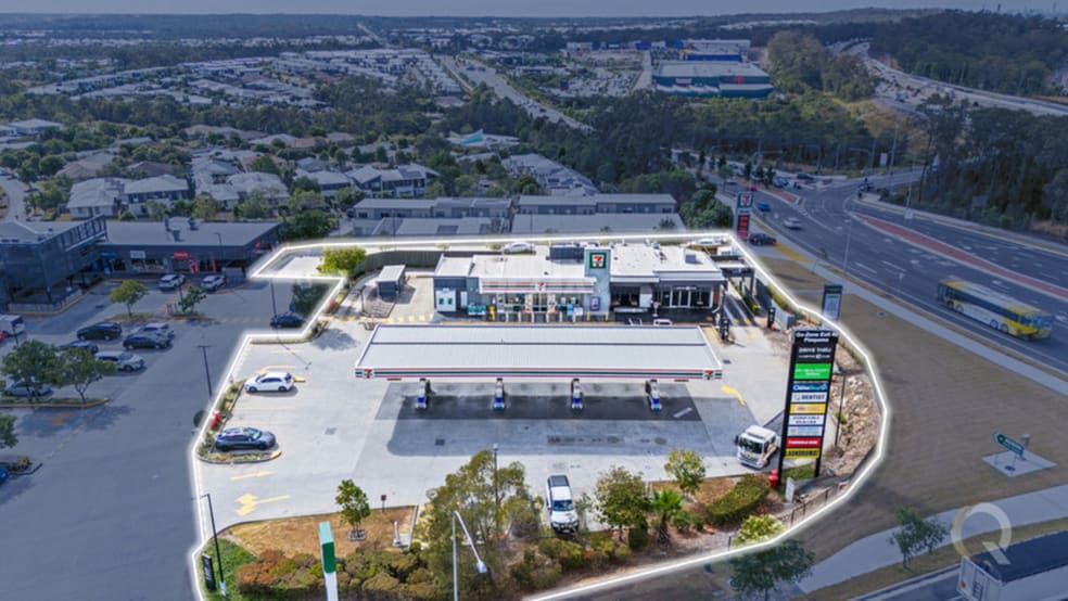 Click to view all images 1 Attenborough Boulevard Pimpama QLD 4209 - Image 2
