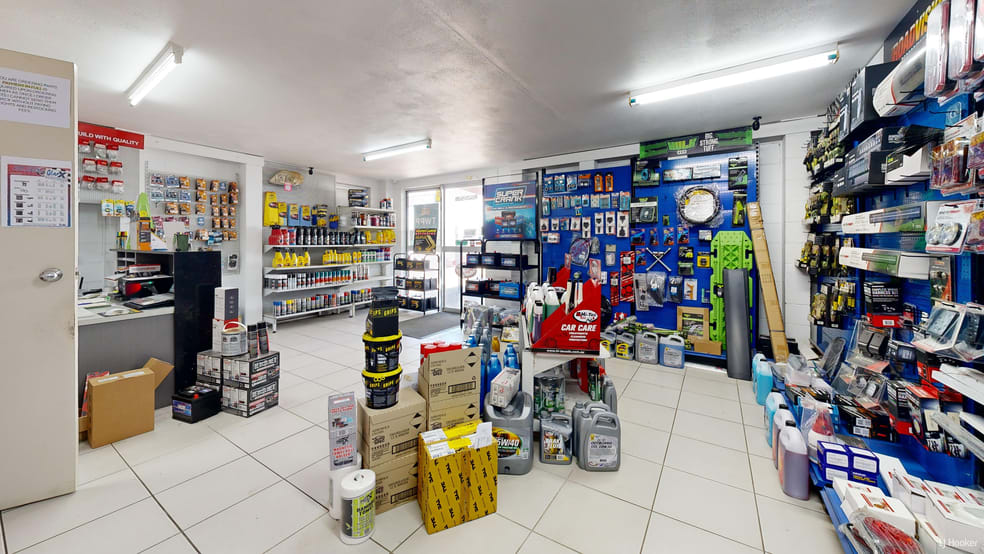 Click to view all images 23 Pilkington Street Garbutt QLD 4814 - Image 2