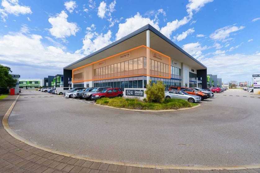 Click to view all images 17 & 18/524 Abernethy Road Kewdale WA 6105 - Image 1